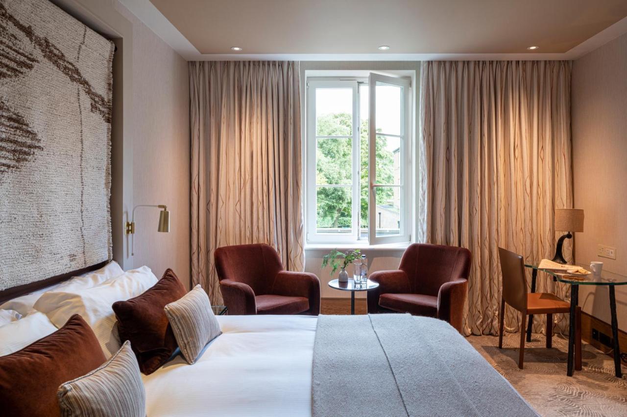 Hotel The Grove Chandler's Cross Esterno foto