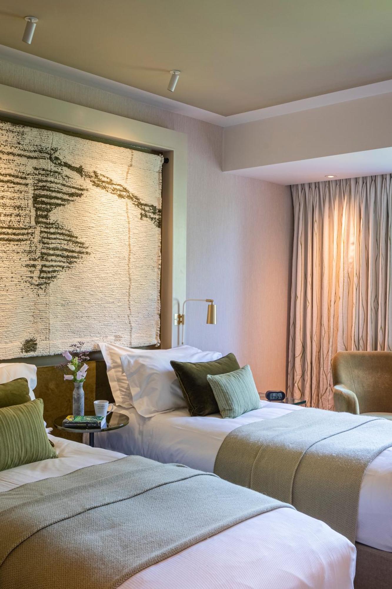 Hotel The Grove Chandler's Cross Esterno foto